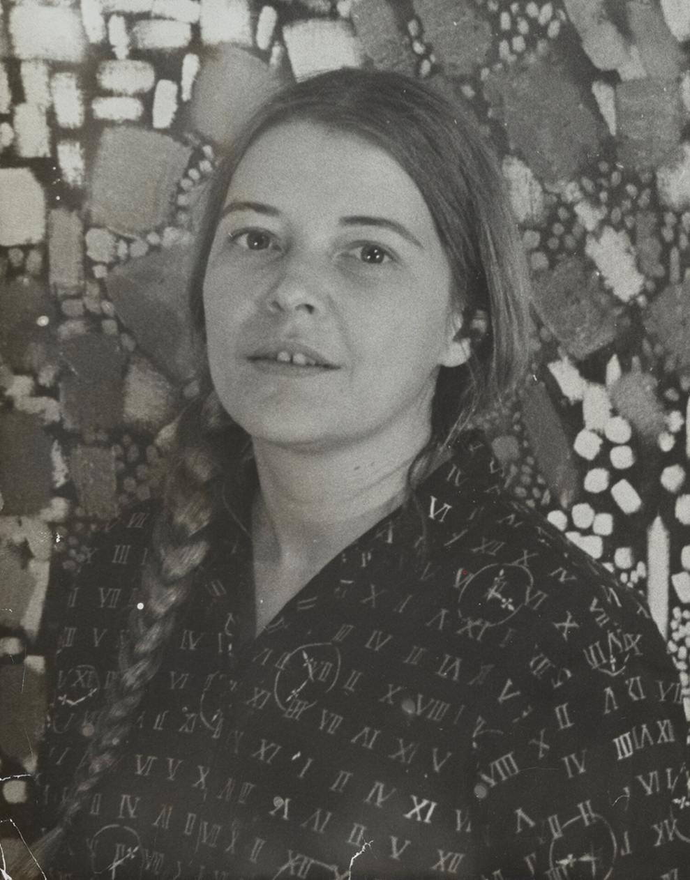 Unidentified. Photograph of Lynne Drexler, 1960. Archives of American Art, Smithsonian Institution, Washington D.C.